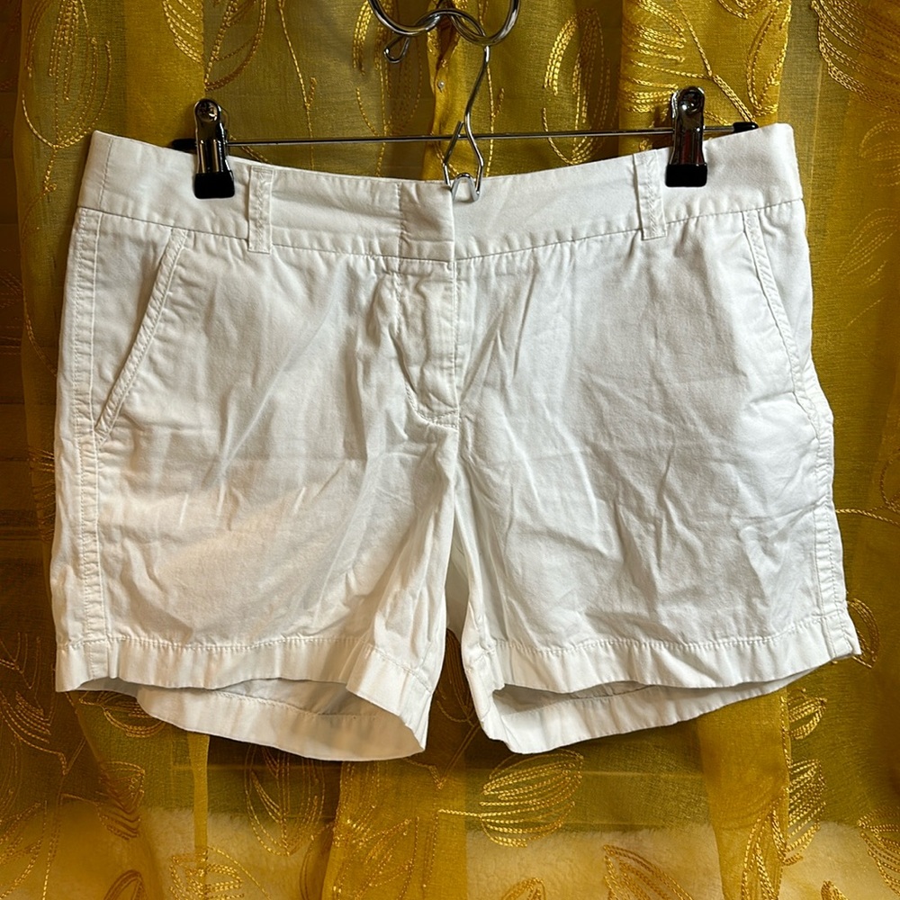 J Crew, White classic twill Chino Shorts…lightly used…size 6